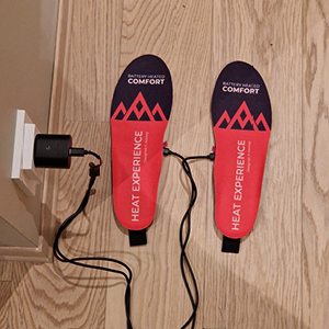 Eksempel på hvordan du enkelt kan lade Remote Controlled Insoles